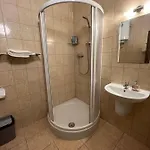 M&m Apartment, Free Parking